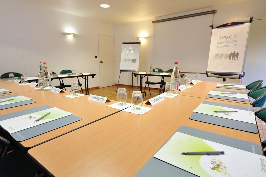 Campanile Saintes Hotel Faciliteter billede