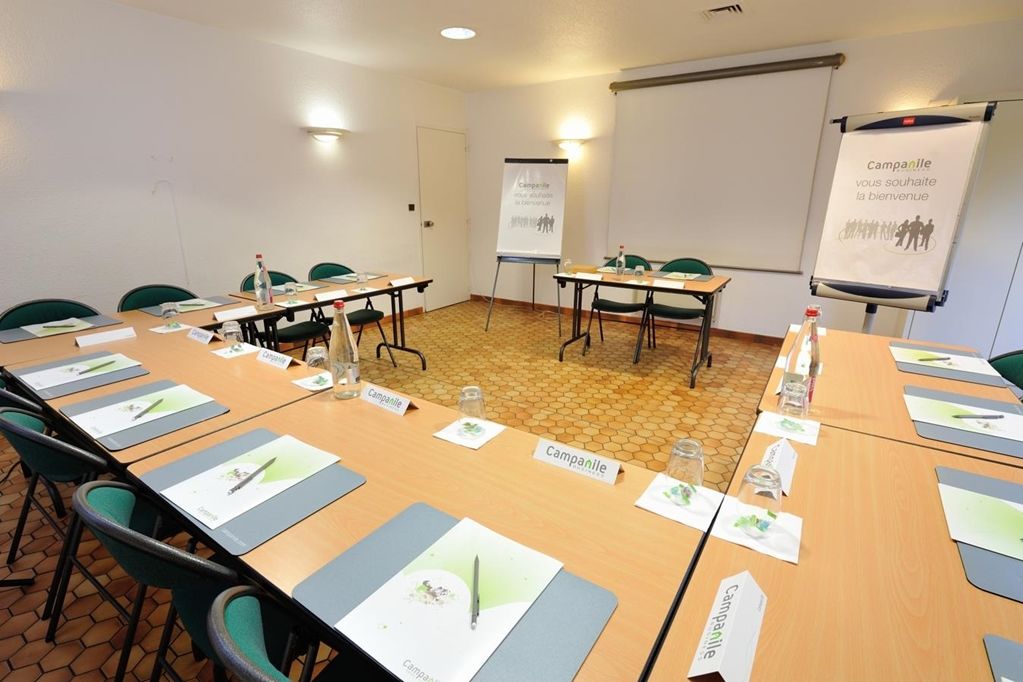 Campanile Saintes Hotel Faciliteter billede